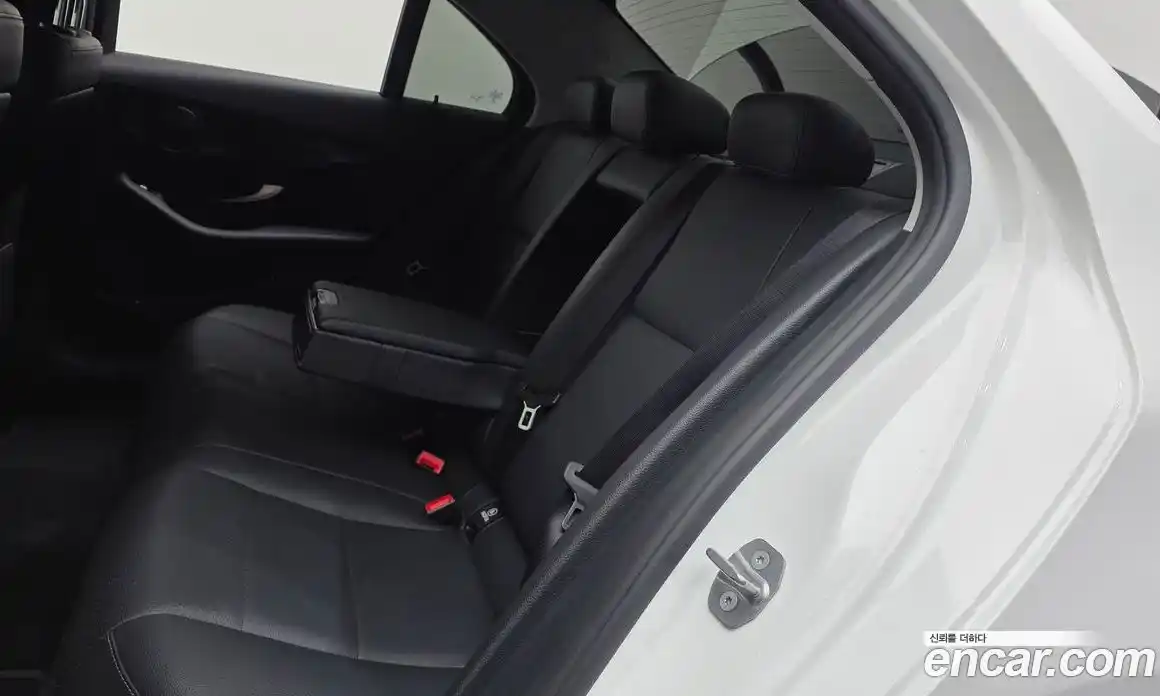Mercedes-Benz C-Class 2019 2.0 автомат (гидро), фото 18