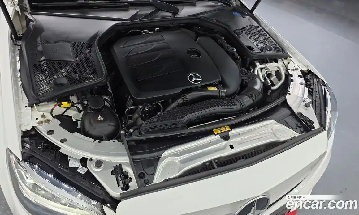Mercedes-Benz C-Class 2019 2.0 автомат (гидро), фото 6
