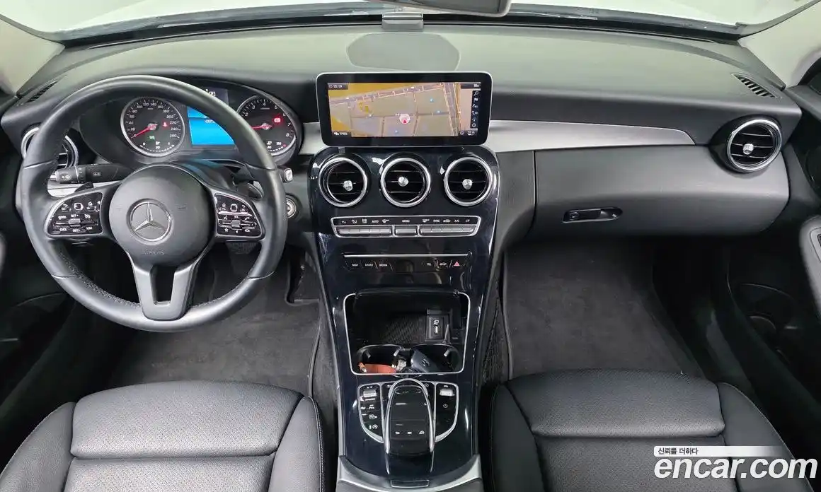 Mercedes-Benz C-Class 2019 2.0 автомат (гидро), фото 10
