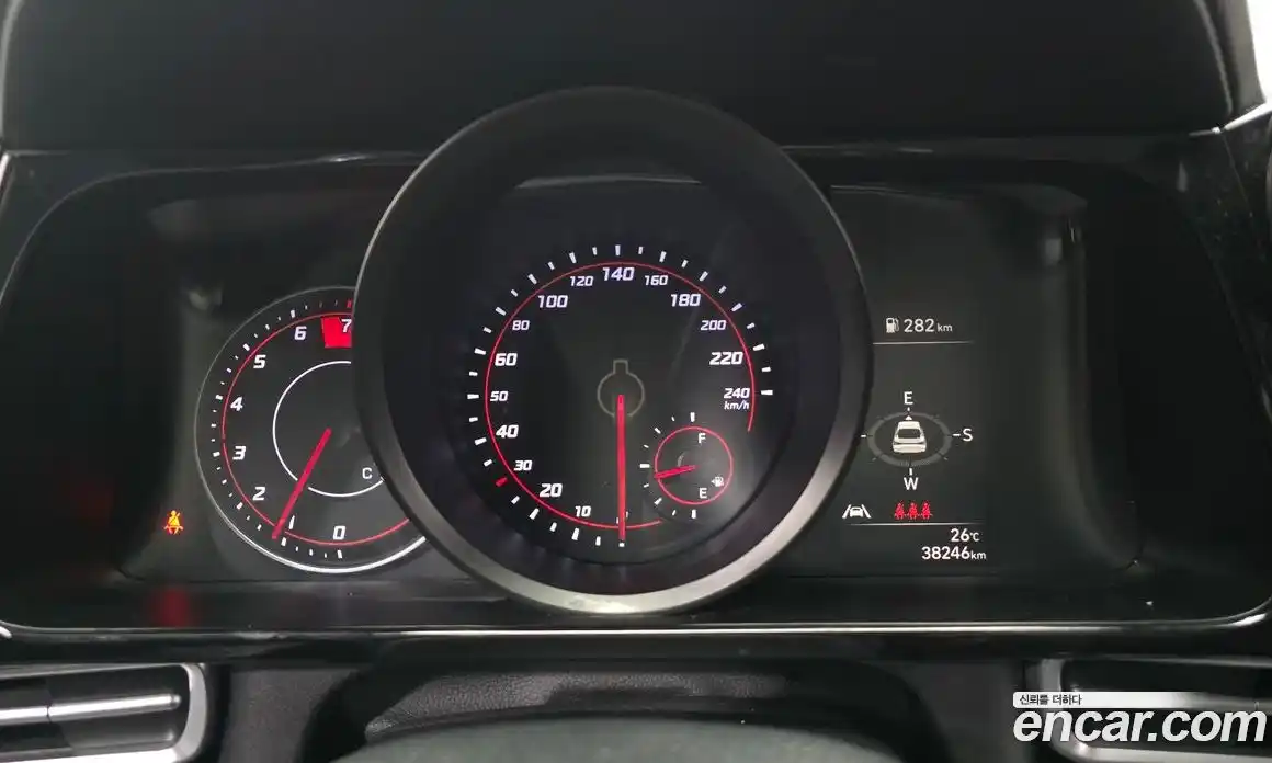 Hyundai Avante 2022 1.6 автомат (гидро), фото 11
