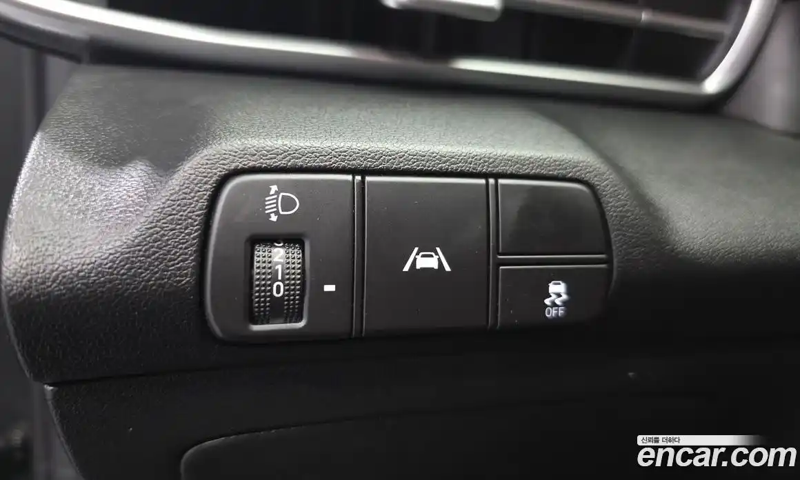 Hyundai Avante 2022 1.6 автомат (гидро), фото 28