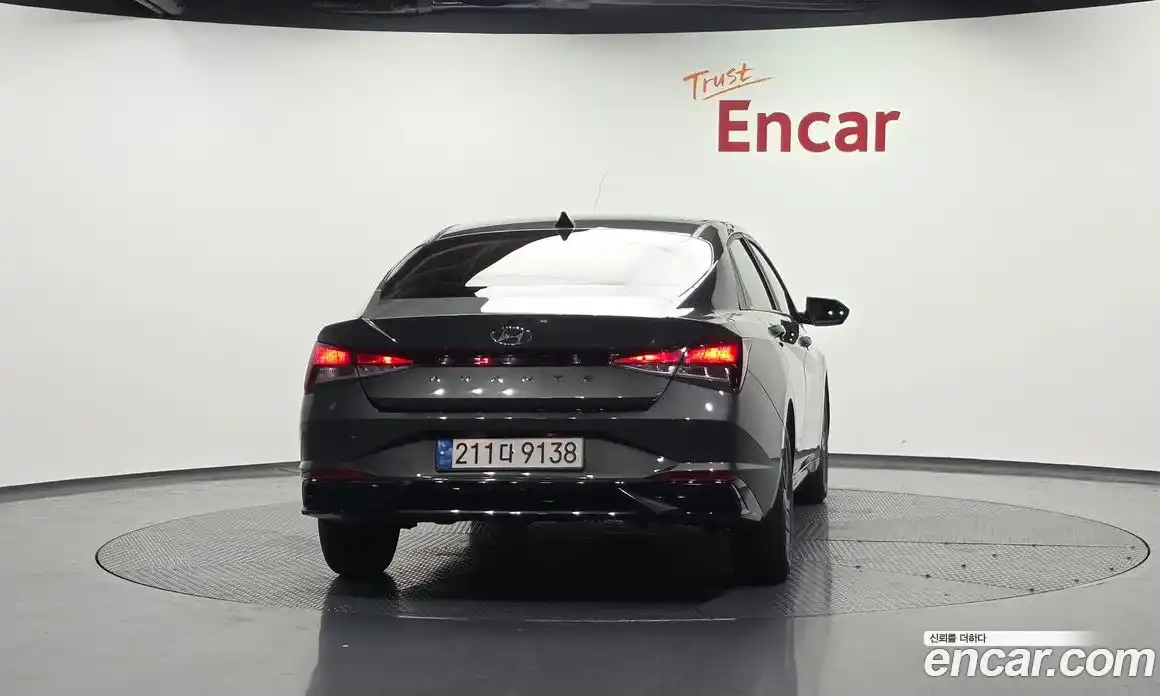 Hyundai Avante 2022 1.6 автомат (гидро), фото 4