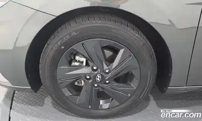 Hyundai Avante 2022 1.6 автомат (гидро), миниатюра 5
