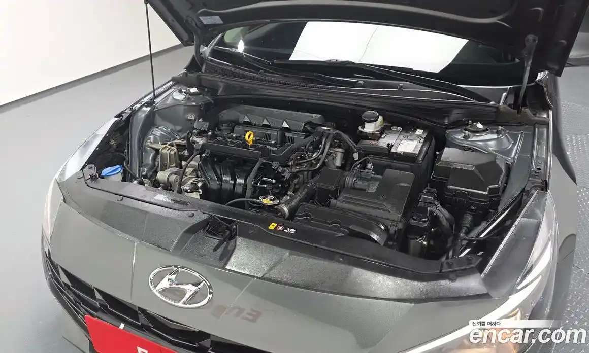 Hyundai Avante 2022 1.6 автомат (гидро), фото 6
