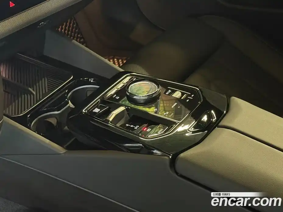 BMW 5 серия 2024 2.0 автомат (гидро), фото 9