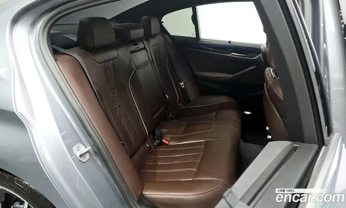 BMW 5 серия 2023 2.0 автомат (гидро), фото 11