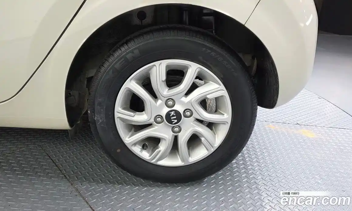 Kia Morning 2019 1.0 автомат (гидро), фото 6