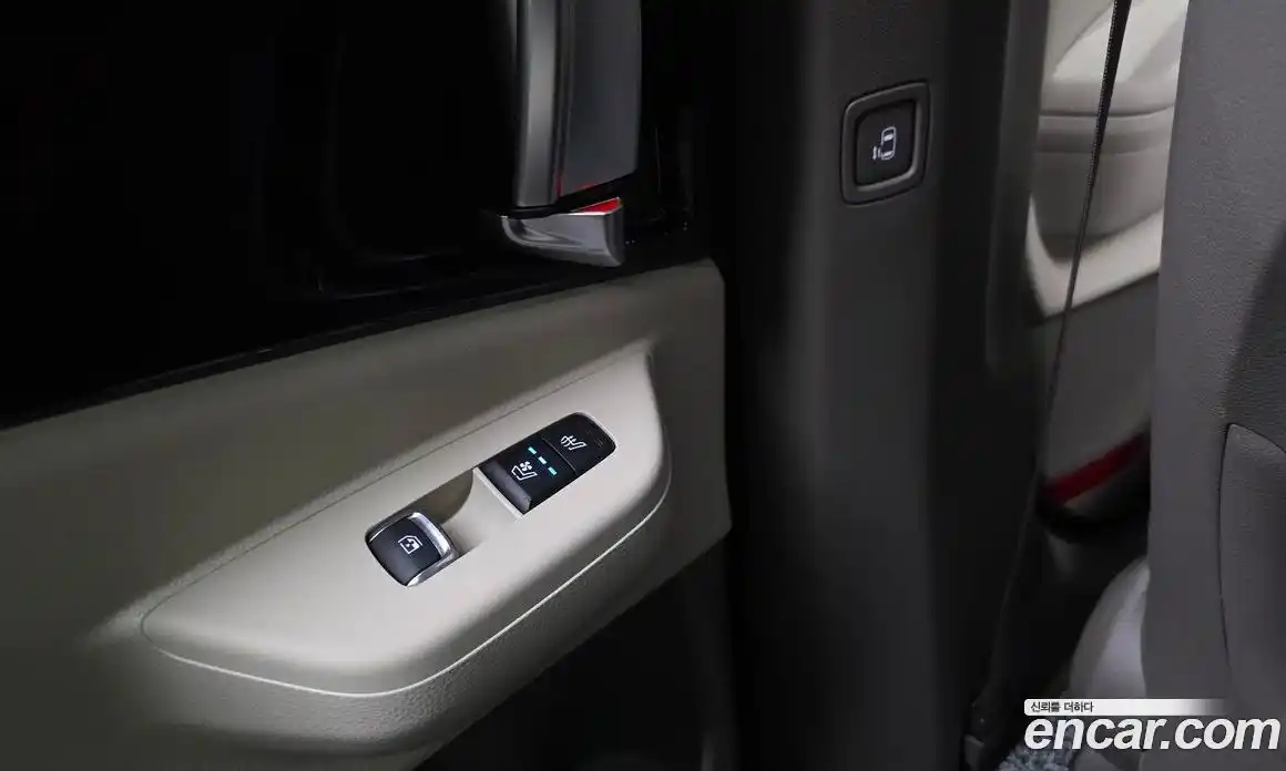 Kia Carnival 2024 1.6 автомат (гидро), фото 24