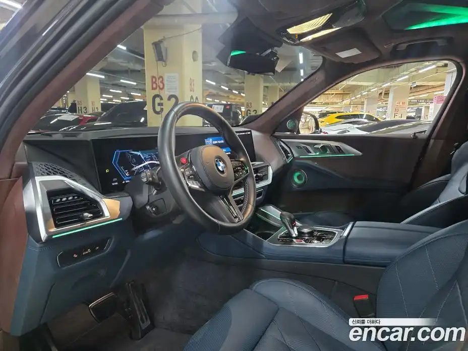 BMW XM 2025 4.4 автомат (гидро), фото 16