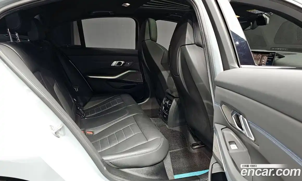BMW 3 серия 2023 3.0 автомат (гидро), фото 18