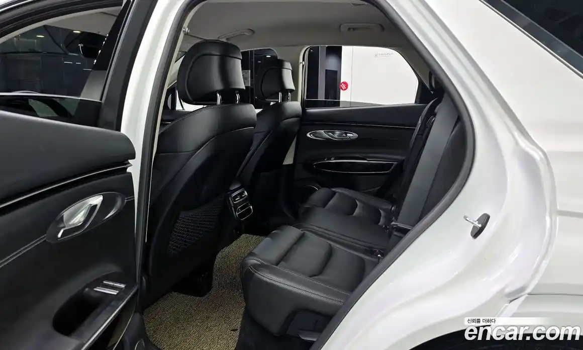 Genesis GV70 2024 2.5 автомат (гидро), фото 16