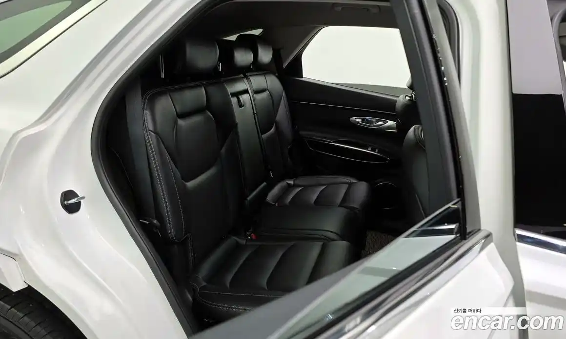 Genesis GV70 2024 2.5 автомат (гидро), фото 18