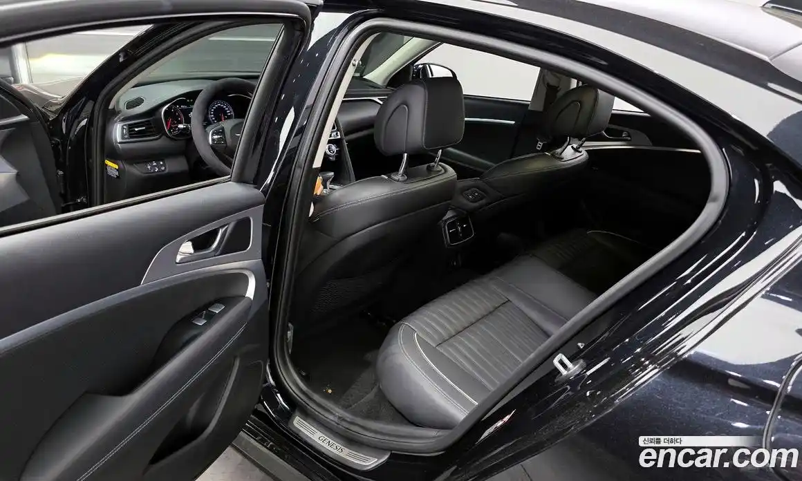 Genesis G70 2020 2.0 автомат (гидро), фото 11