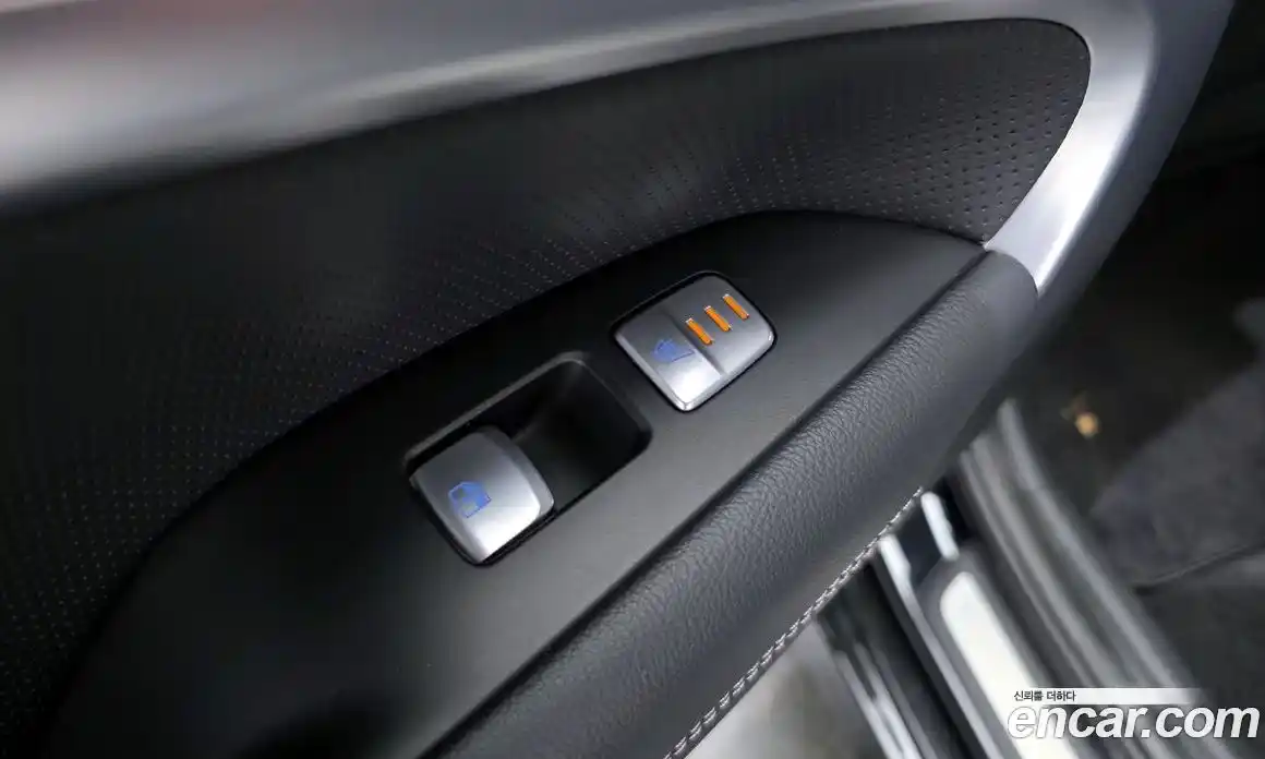 Genesis G70 2020 2.0 автомат (гидро), фото 19