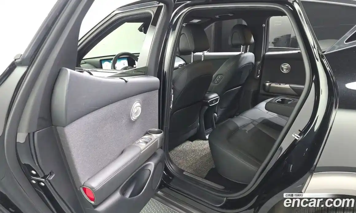 Genesis GV60 2022 0.1 автомат (гидро), фото 16