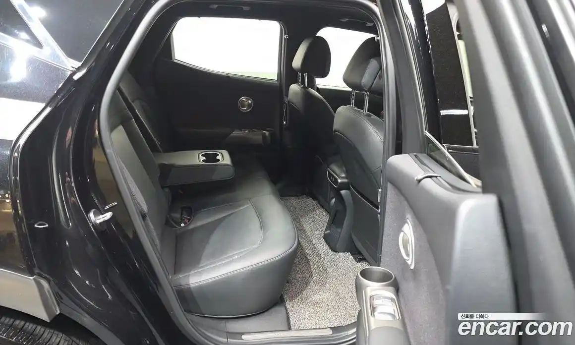 Genesis GV60 2022 0.1 автомат (гидро), фото 18