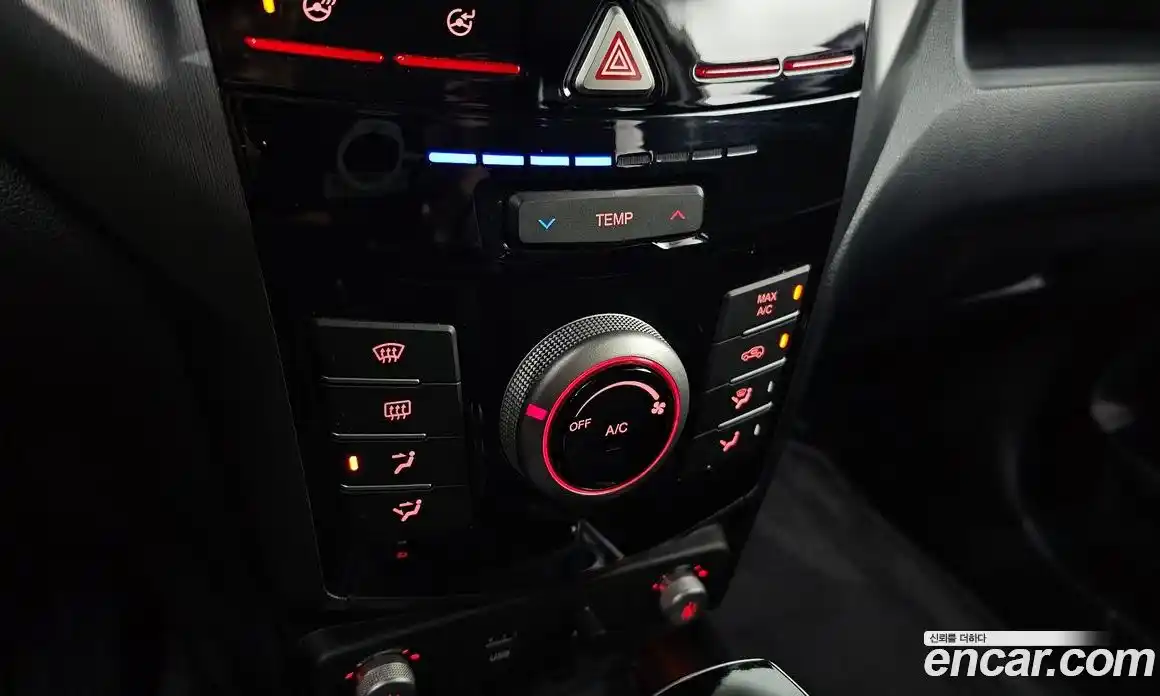 SsangYong TIBOLI 2018 1.6 автомат (гидро), фото 24