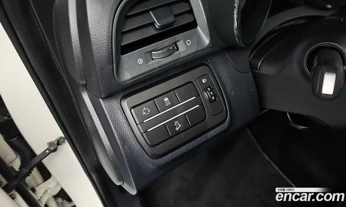 SsangYong TIBOLI 2018 1.6 автомат (гидро), фото 27