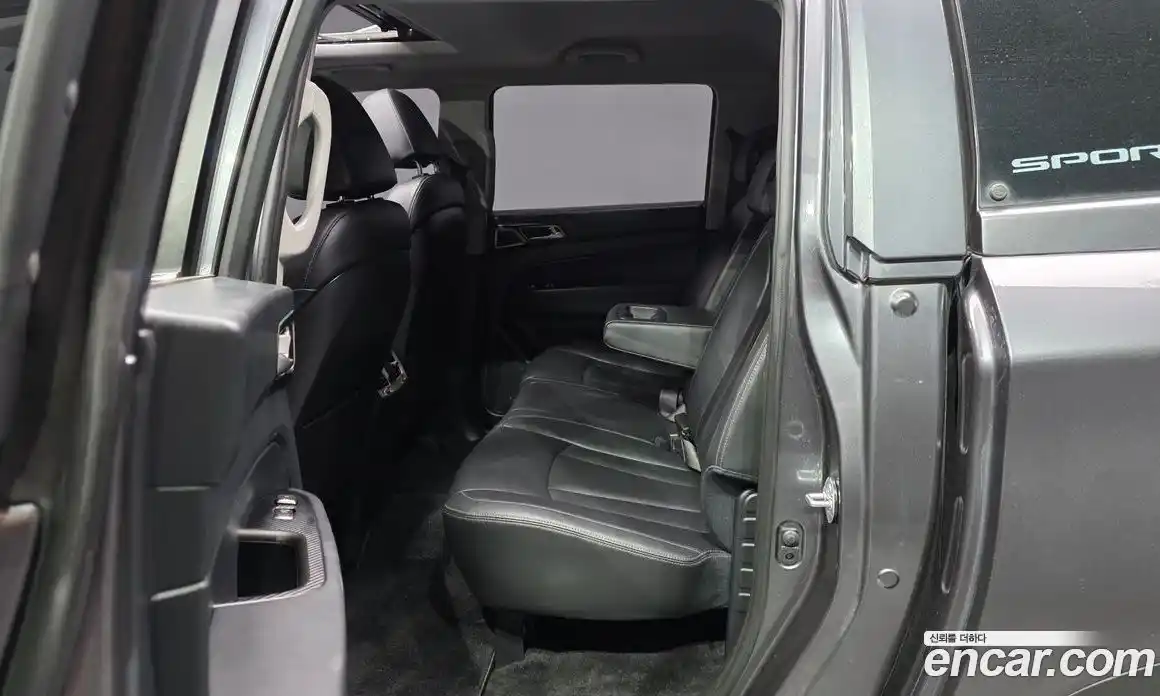 SsangYong Rexton 2018 2.2 автомат (гидро), фото 16