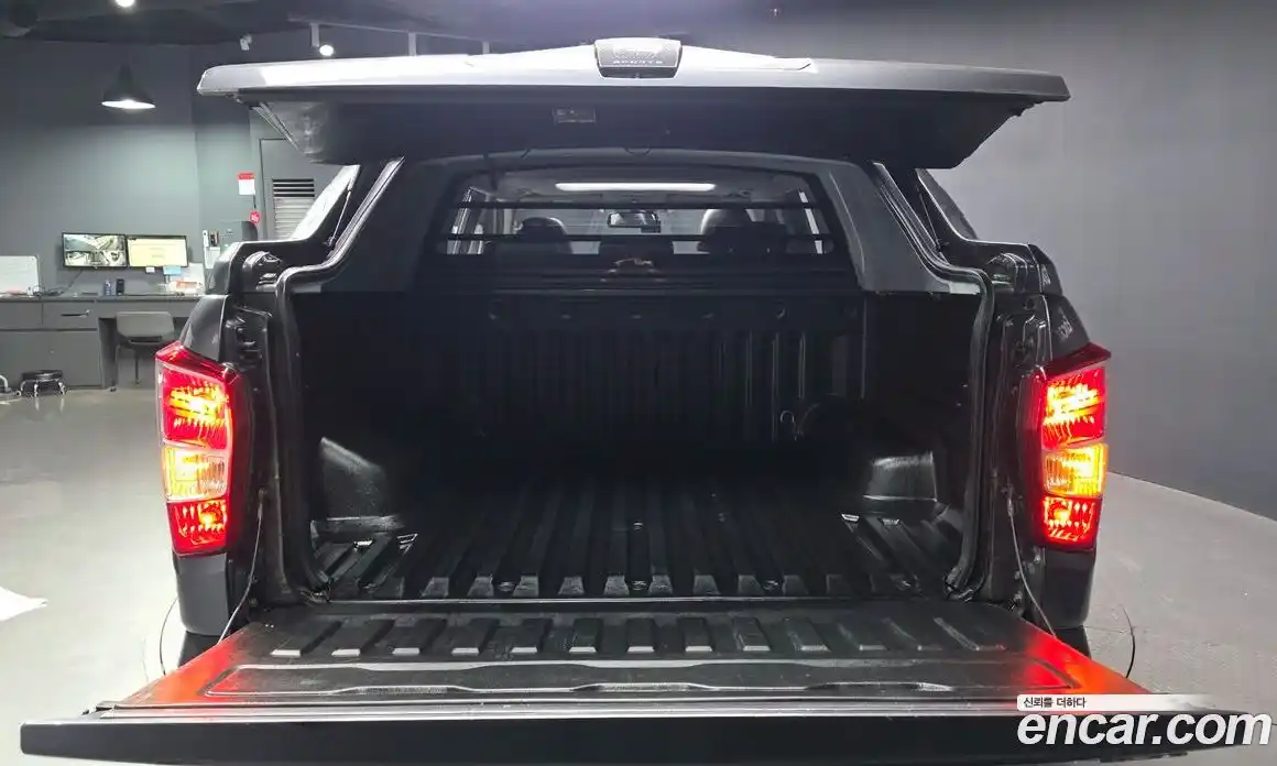 SsangYong Rexton 2018 2.2 автомат (гидро), фото 26
