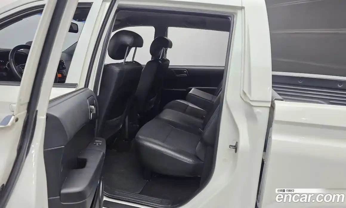 SsangYong Korando 2012 2.0 автомат (гидро), фото 12