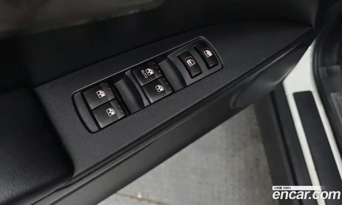 SsangYong Korando 2012 2.0 автомат (гидро), фото 13