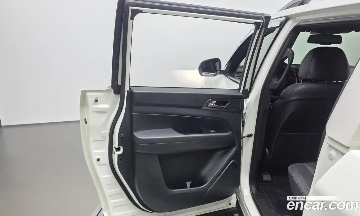 SsangYong Rexton 2021 2.2 автомат (гидро), фото 15