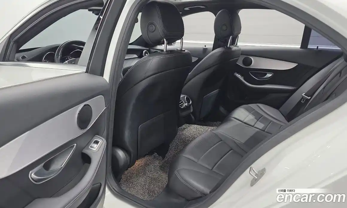 Mercedes-Benz C-Class 2018 2.0 автомат (гидро), фото 16 Mercedes-Benz C-Class 2018 2.0 автомат (гидро), фото 16