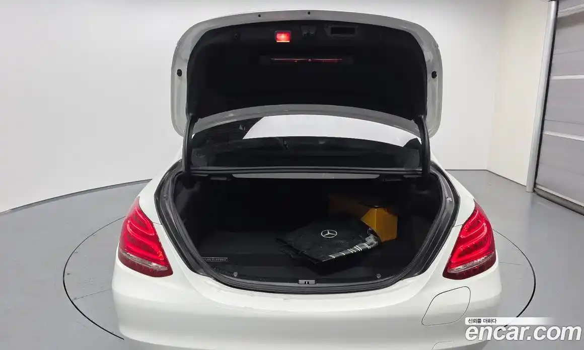 Mercedes-Benz C-Class 2018 2.0 автомат (гидро), фото 26 Mercedes-Benz C-Class 2018 2.0 автомат (гидро), фото 26