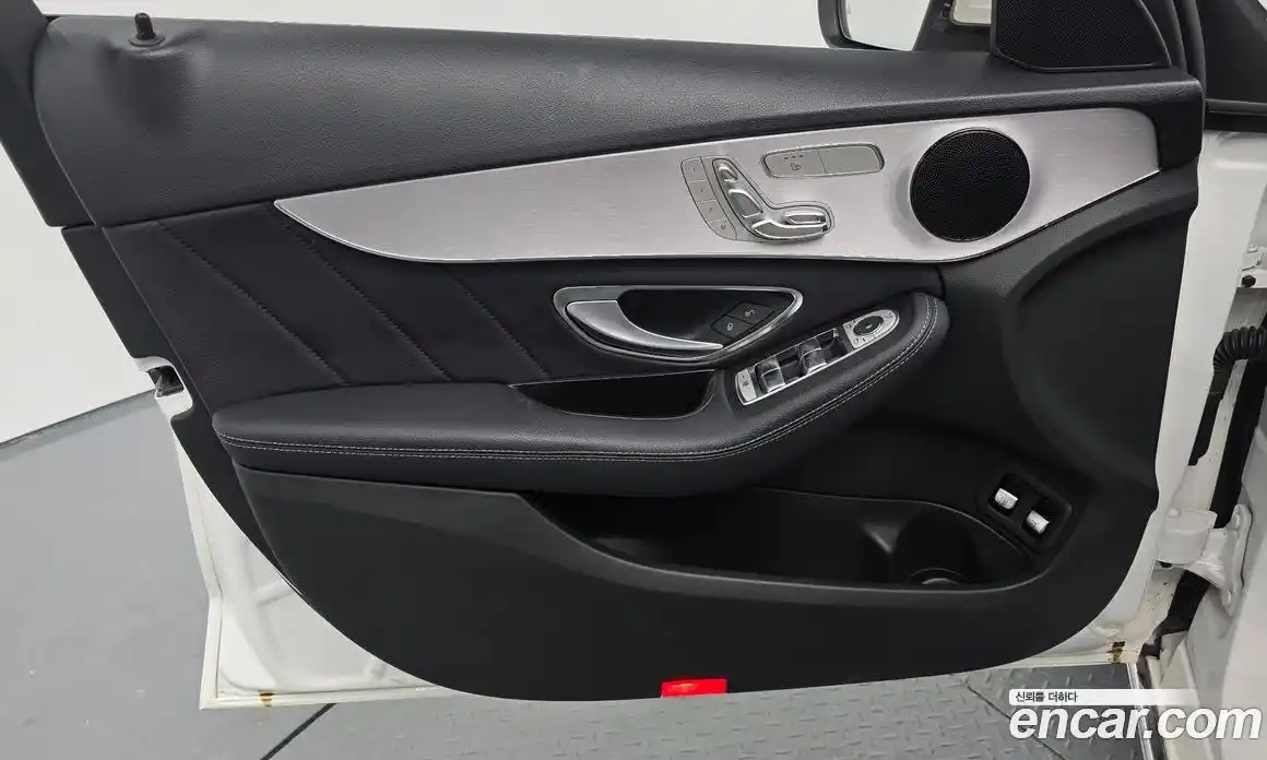 Mercedes-Benz C-Class 2018 2.0 автомат (гидро), фото 27 Mercedes-Benz C-Class 2018 2.0 автомат (гидро), фото 27