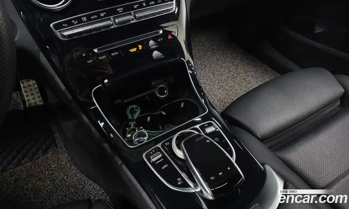 Mercedes-Benz C-Class 2018 2.0 автомат (гидро), фото 29 Mercedes-Benz C-Class 2018 2.0 автомат (гидро), фото 29