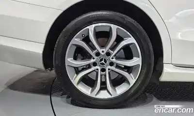Mercedes-Benz C-Class 2018 2.0 автомат (гидро), миниатюра 5 Mercedes-Benz C-Class 2018 2.0 автомат (гидро), миниатюра 5