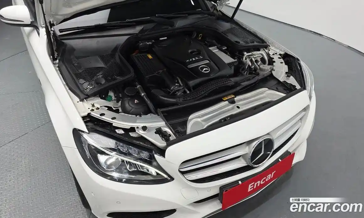 Mercedes-Benz C-Class 2018 2.0 автомат (гидро), фото 6 Mercedes-Benz C-Class 2018 2.0 автомат (гидро), фото 6