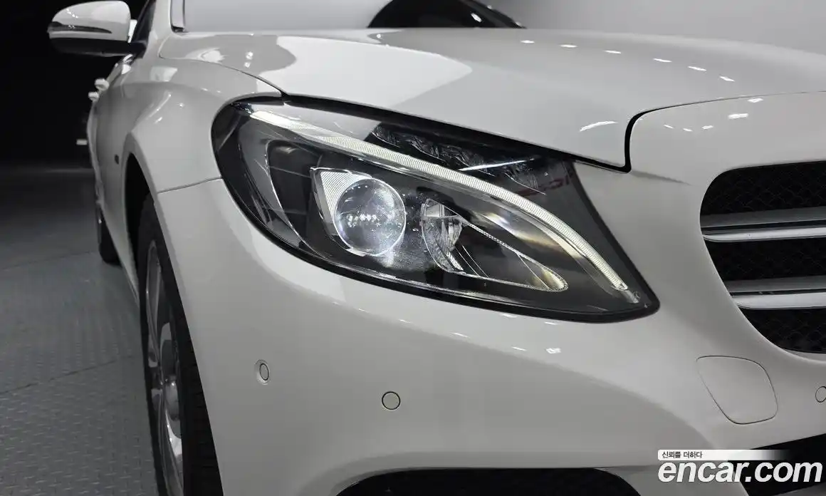 Mercedes-Benz C-Class 2018 2.0 автомат (гидро), фото 8 Mercedes-Benz C-Class 2018 2.0 автомат (гидро), фото 8