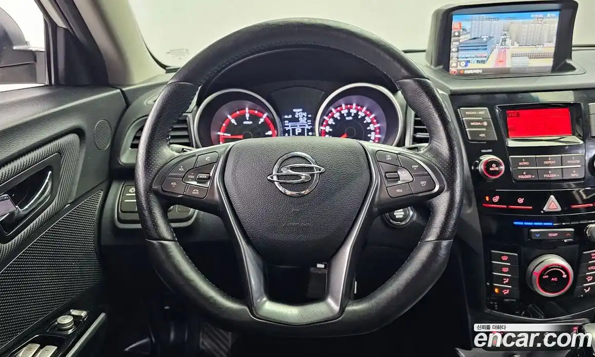 SsangYong TIBOLI 2018 1.6 автомат (гидро), фото 13