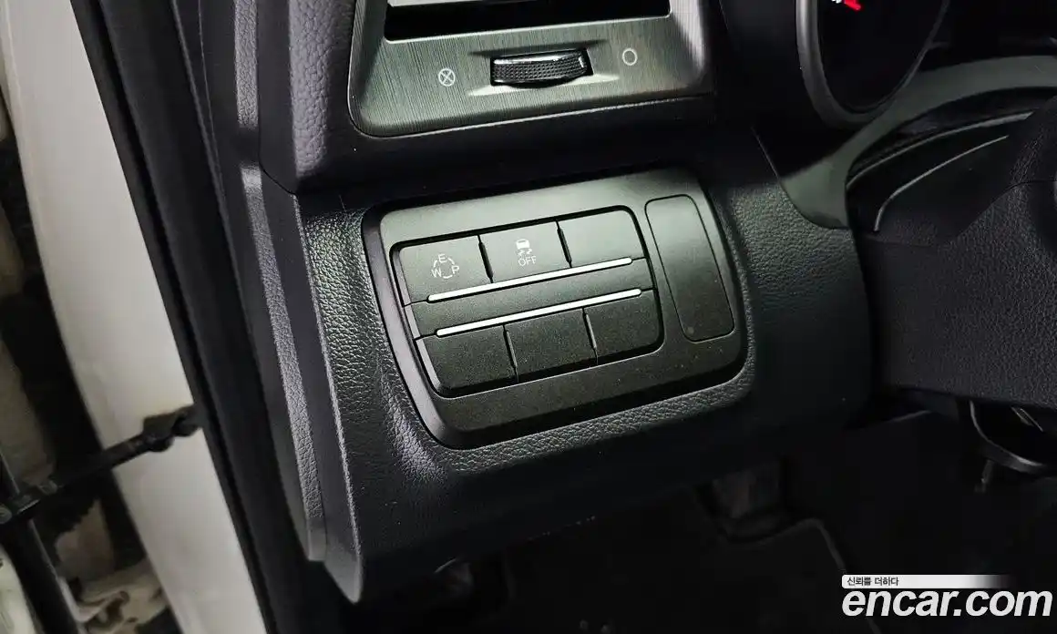 SsangYong TIBOLI 2018 1.6 автомат (гидро), фото 16