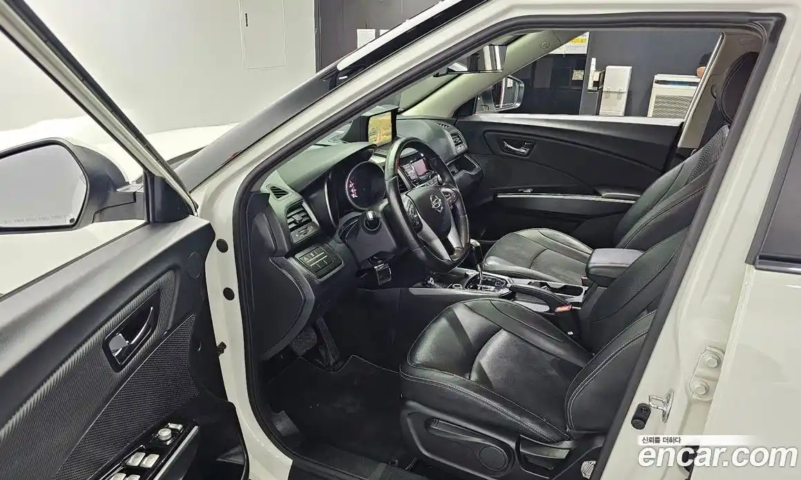 SsangYong TIBOLI 2018 1.6 автомат (гидро), фото 10