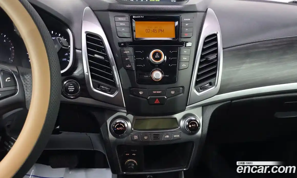 SsangYong Korando 2014 2.0 автомат (гидро), фото 15
