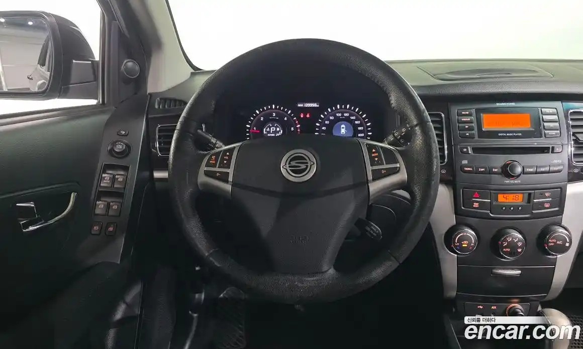 SsangYong Korando 2011 2.0 автомат (гидро), фото 12