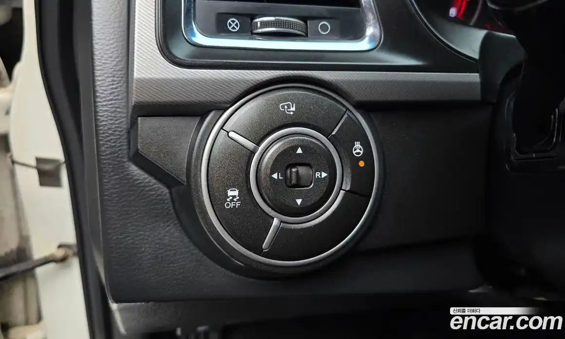 SsangYong Korando 2016 2.0 автомат (гидро), фото 13