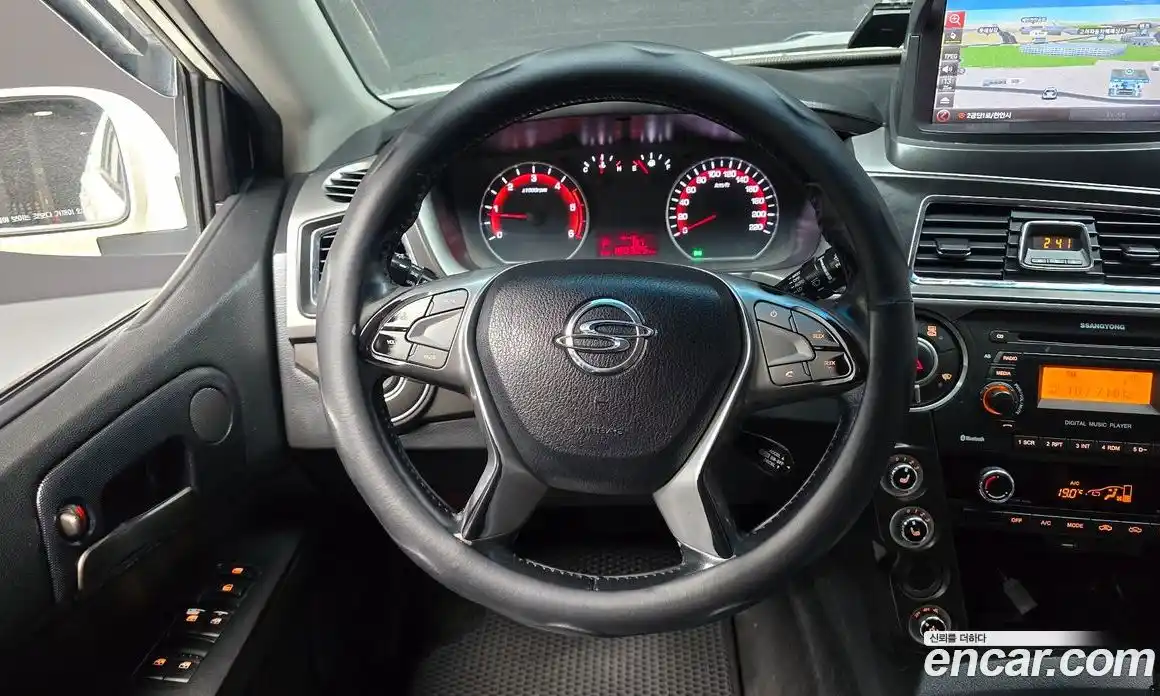 SsangYong Korando 2016 2.0 автомат (гидро), фото 14