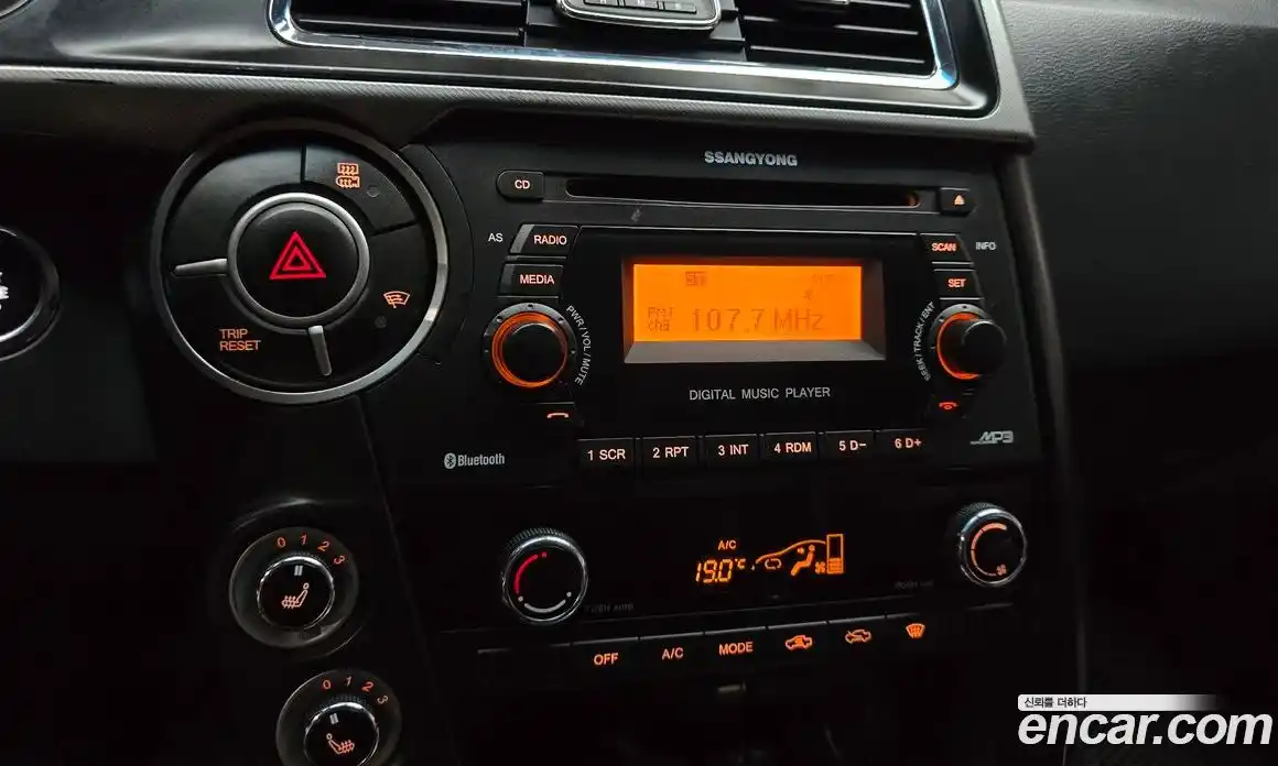 SsangYong Korando 2016 2.0 автомат (гидро), фото 18
