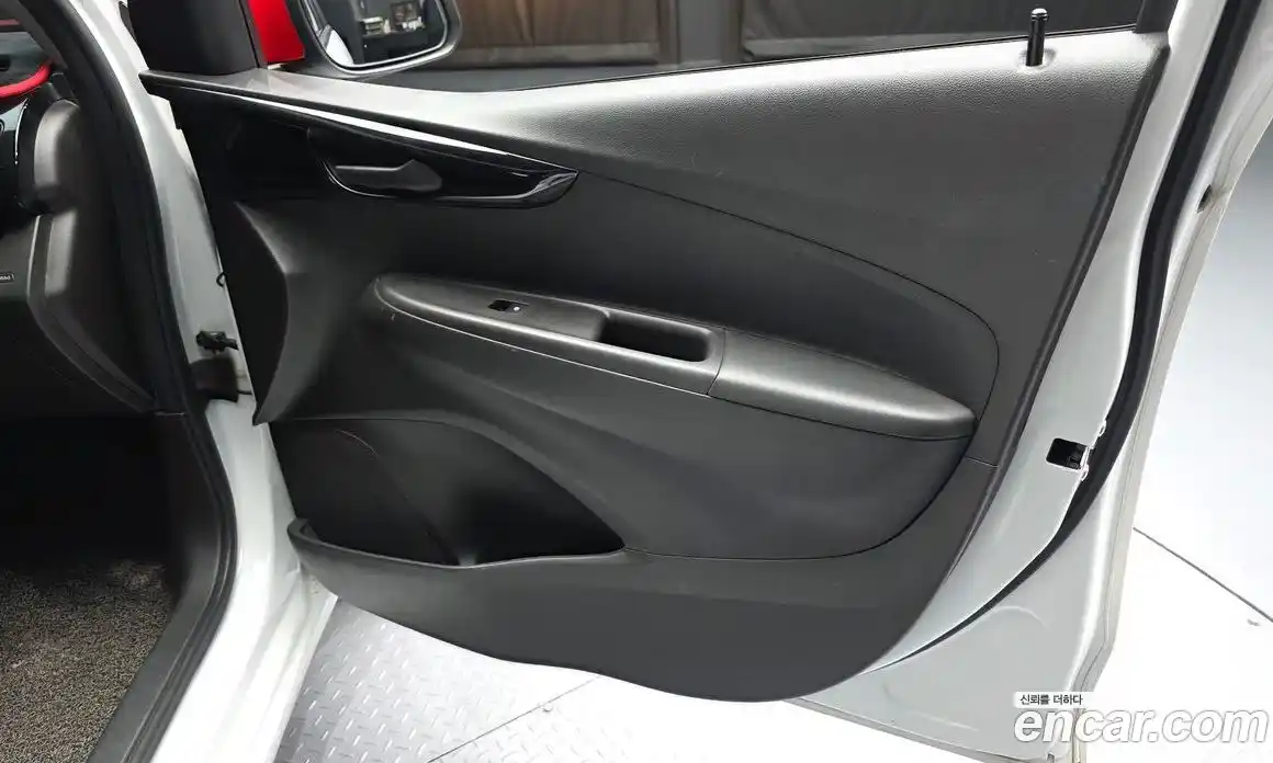 Chevrolet Spark 2016 1.0 автомат (гидро), фото 14