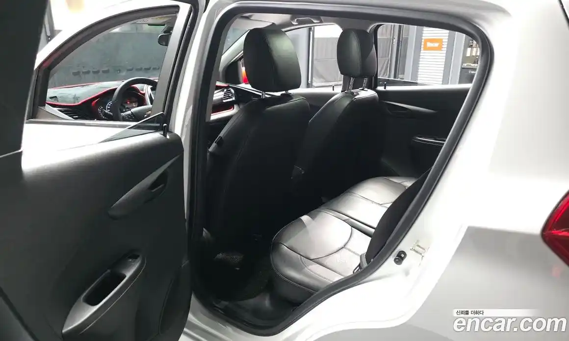 Chevrolet Spark 2016 1.0 автомат (гидро), фото 16