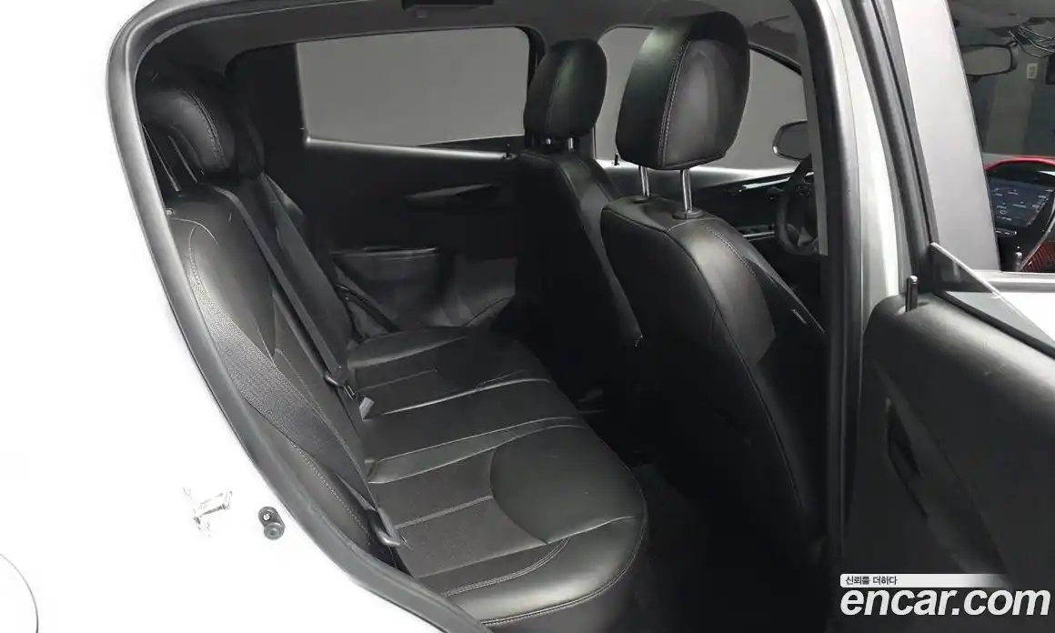 Chevrolet Spark 2016 1.0 автомат (гидро), фото 18