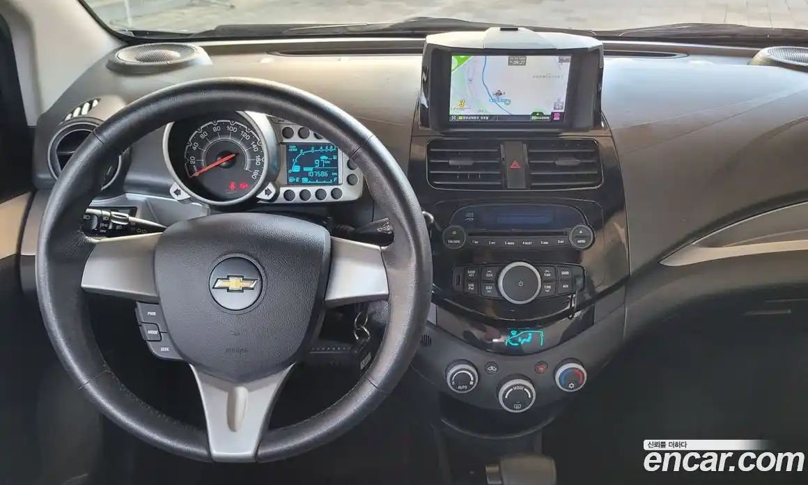 Chevrolet Spark 2012 1.0 автомат (гидро), фото 14