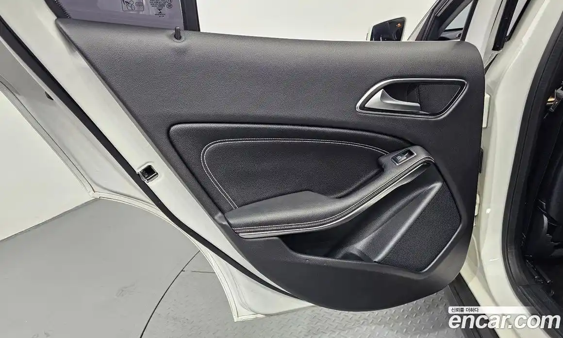 Mercedes-Benz GLA-Class 2019 2.0 гидро, фото 15 Mercedes-Benz GLA-Class 2019 2.0 гидро, фото 15