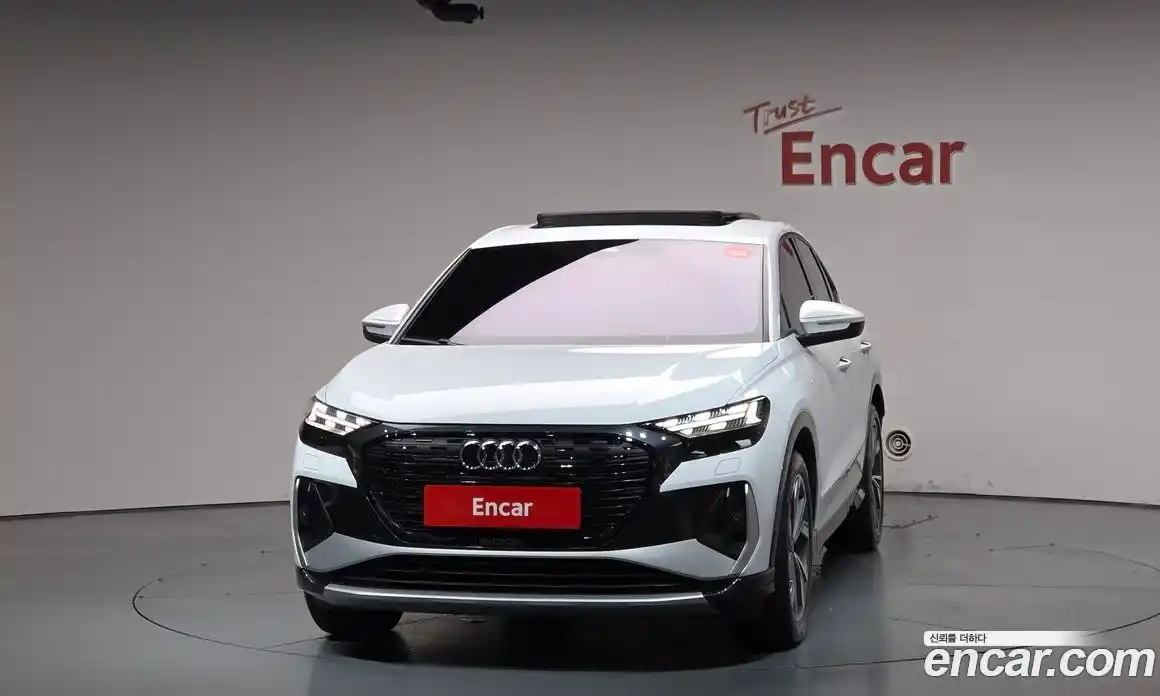 Audi Q4 e-tron 2023 0.2 автомат (гидро), фото 3