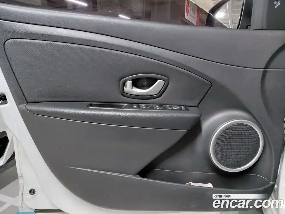 Renault SM3 2017 1.6 гидро, фото 16