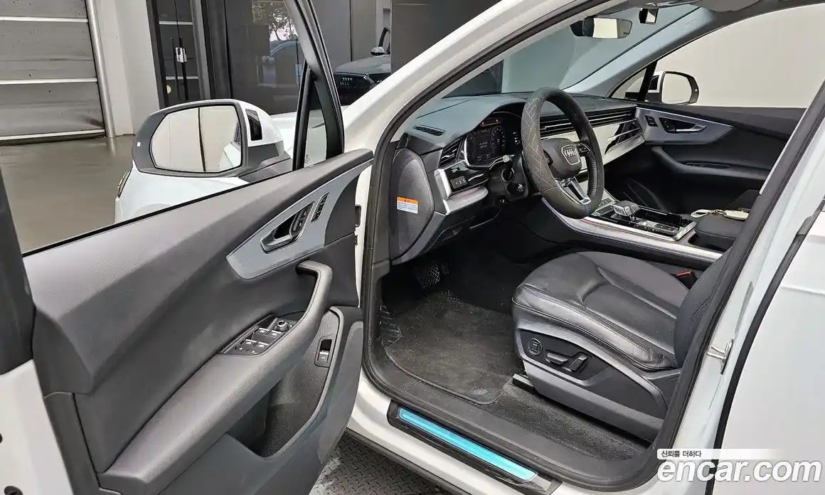 Audi Q7 2020 3.0 автомат (гидро), фото 13